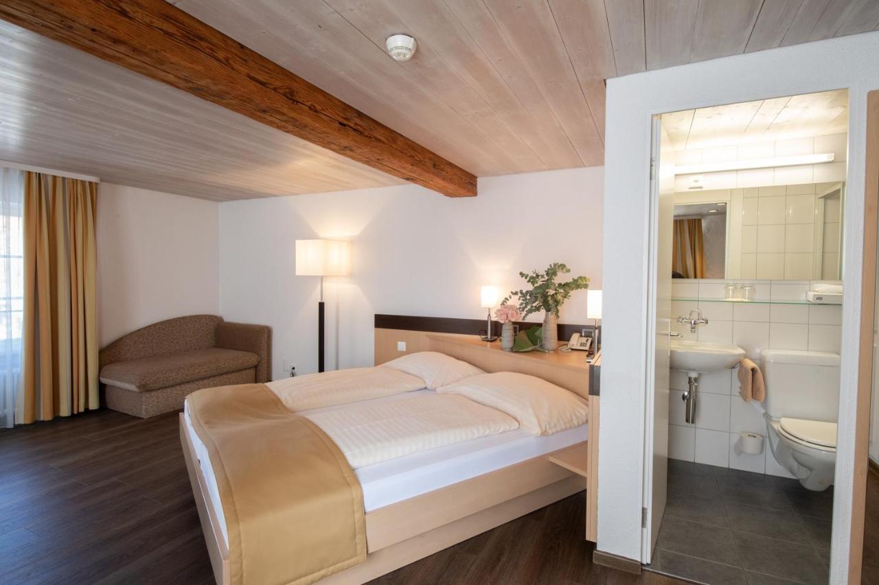 Hotel Zum Goldenen Kreuz Frauenfeld Eksteriør billede